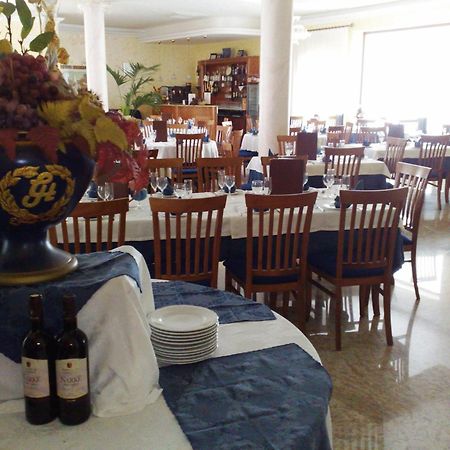 Hotel Ristorante Cordial Comiso Luaran gambar