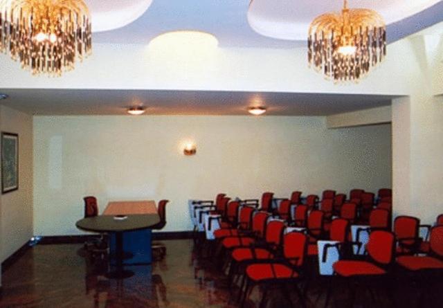 Hotel Ristorante Cordial Comiso Luaran gambar