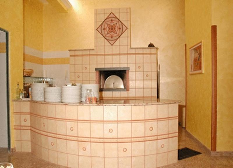 Hotel Ristorante Cordial Comiso Luaran gambar