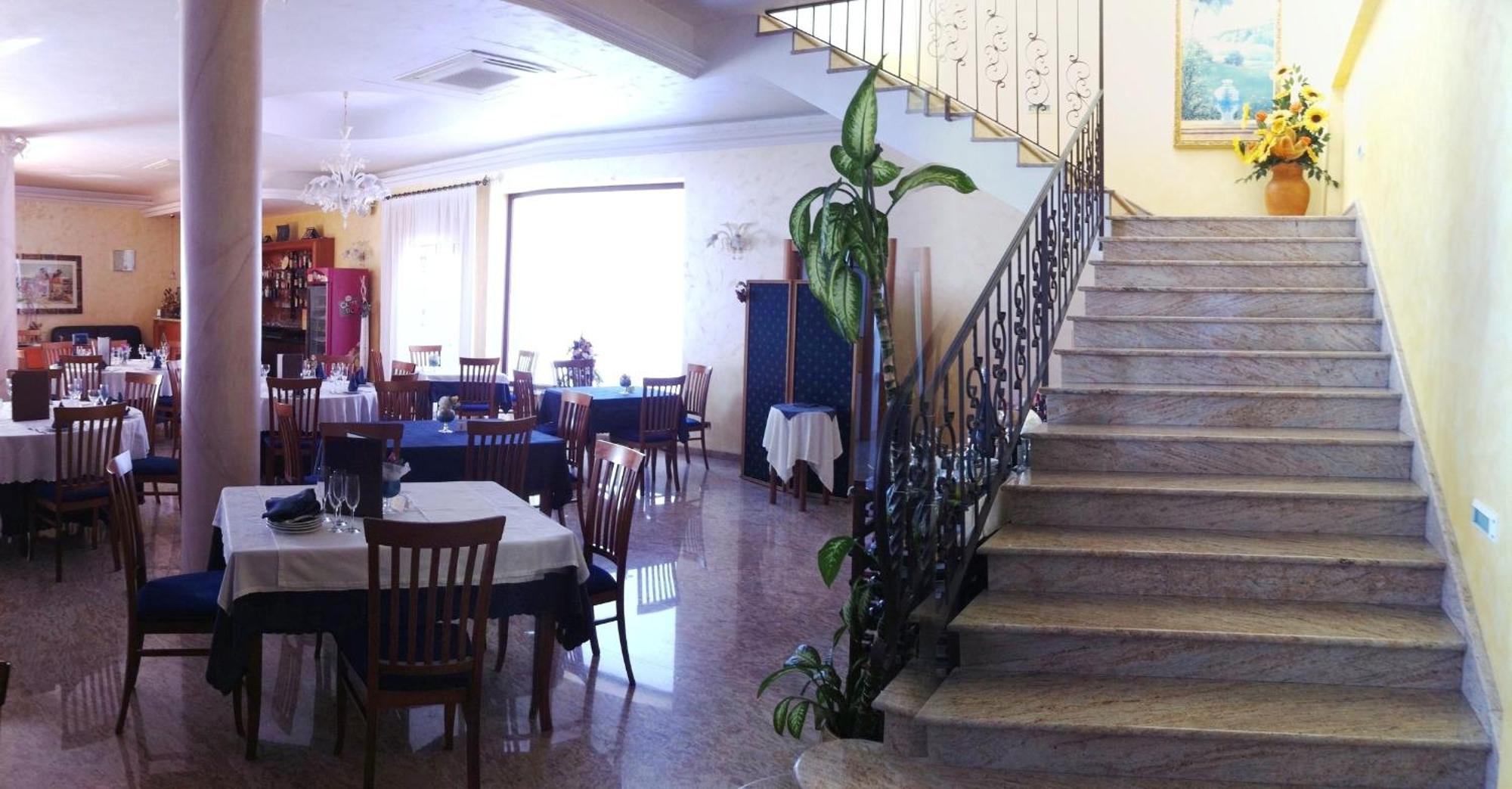 Hotel Ristorante Cordial Comiso Luaran gambar